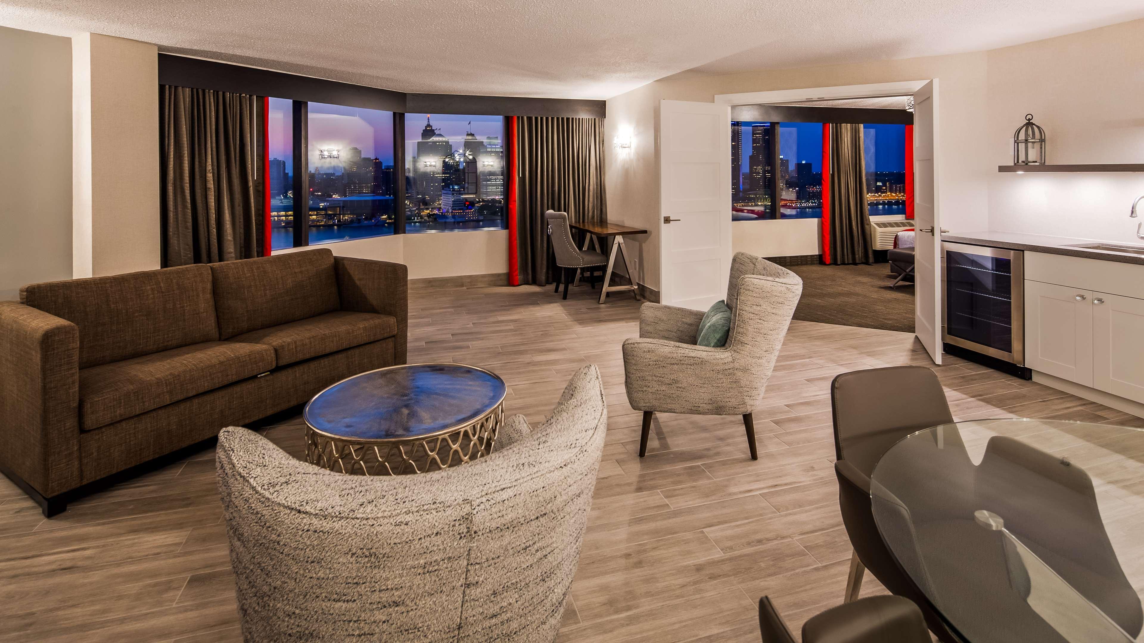 Best Western Plus Waterfront Hotel Windsor Esterno foto