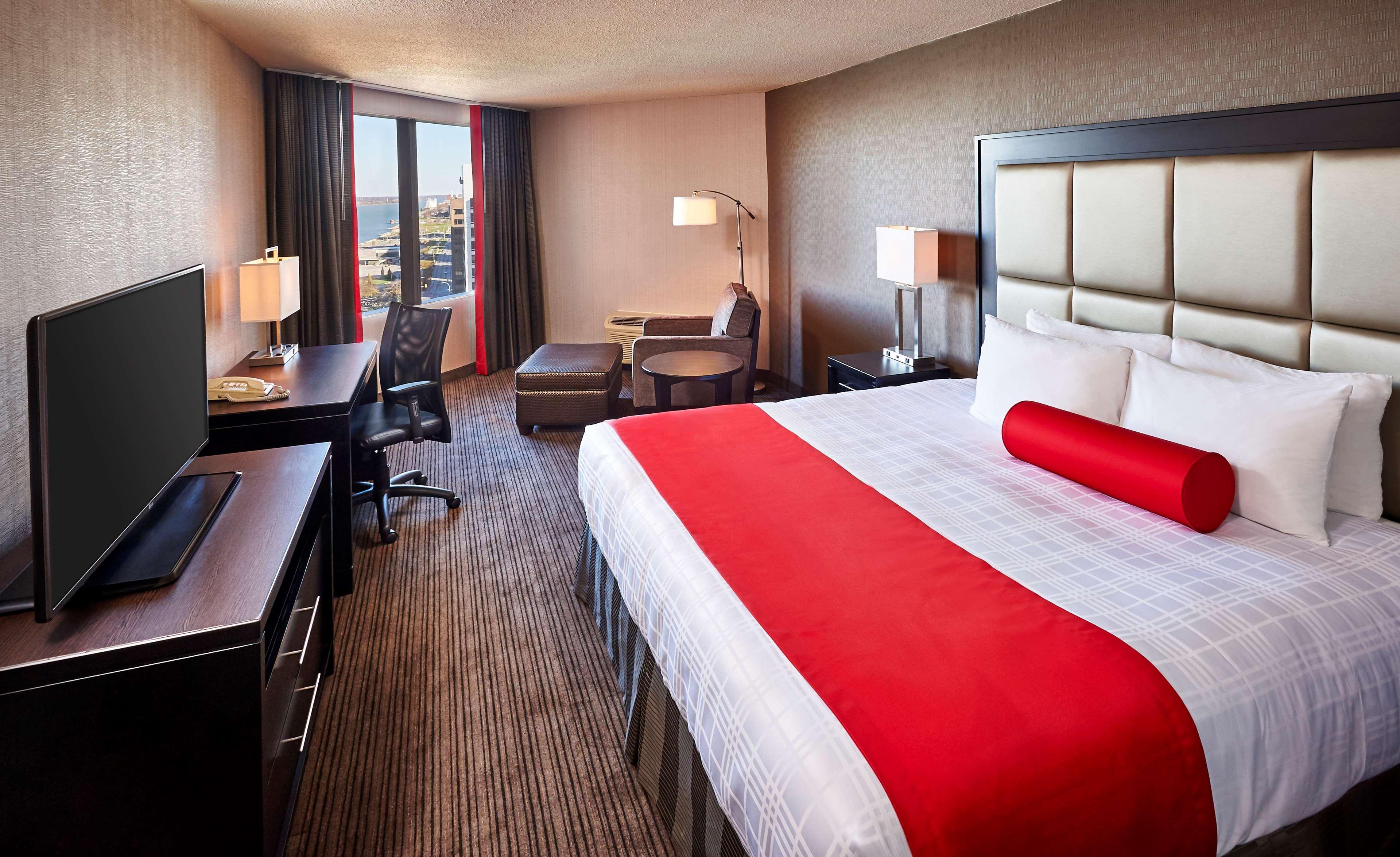 Best Western Plus Waterfront Hotel Windsor Esterno foto