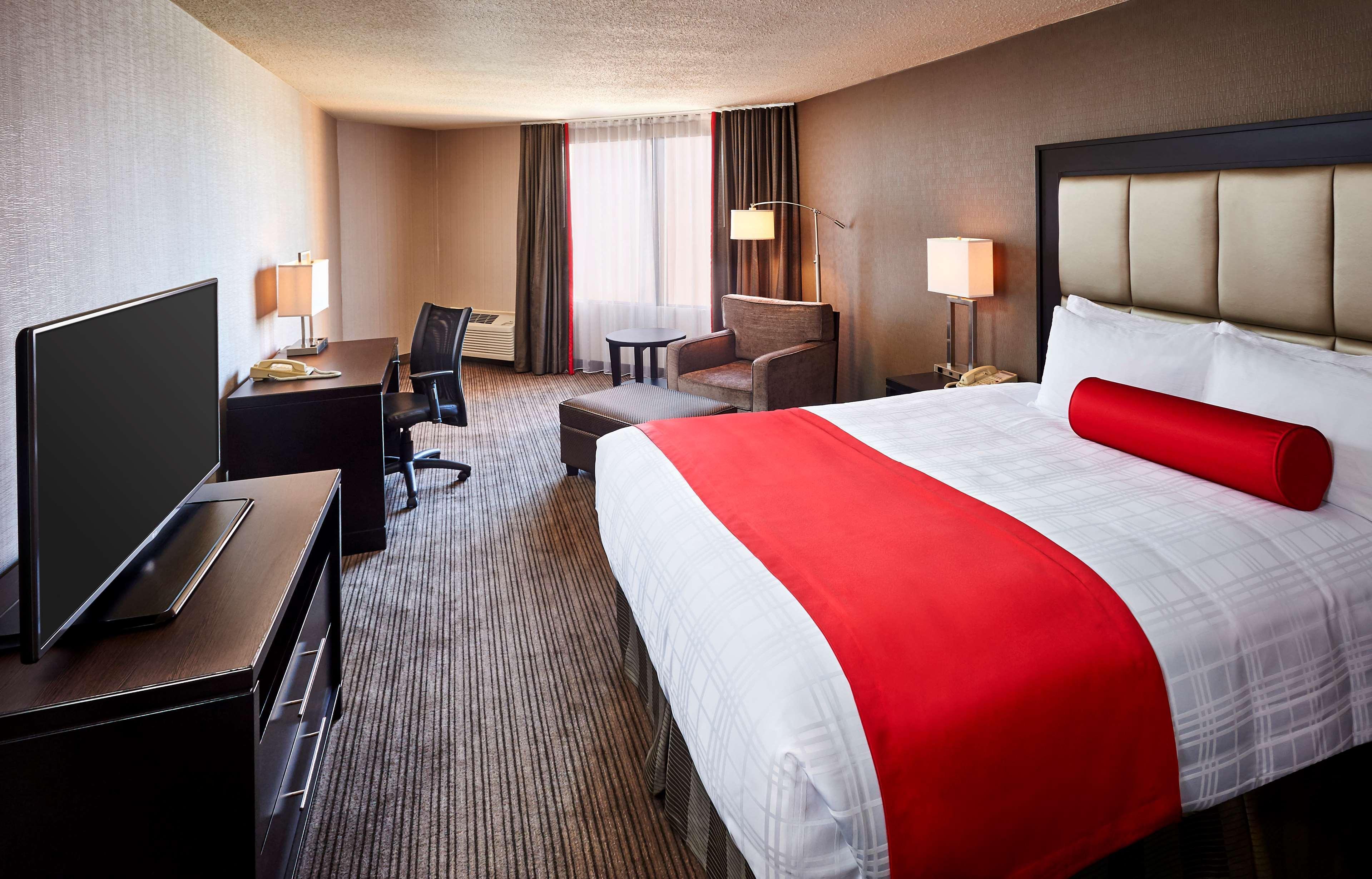 Best Western Plus Waterfront Hotel Windsor Esterno foto