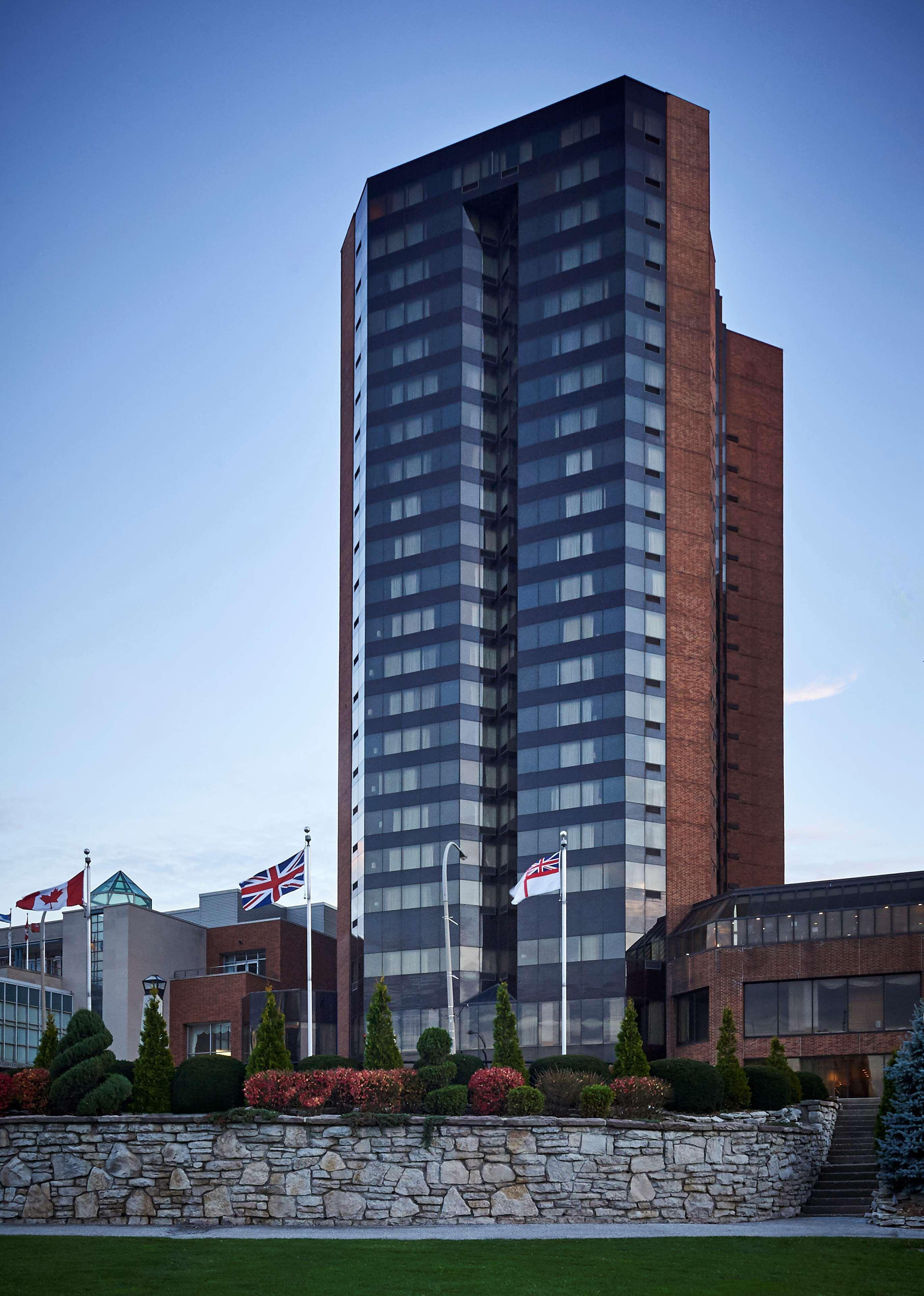 Best Western Plus Waterfront Hotel Windsor Esterno foto