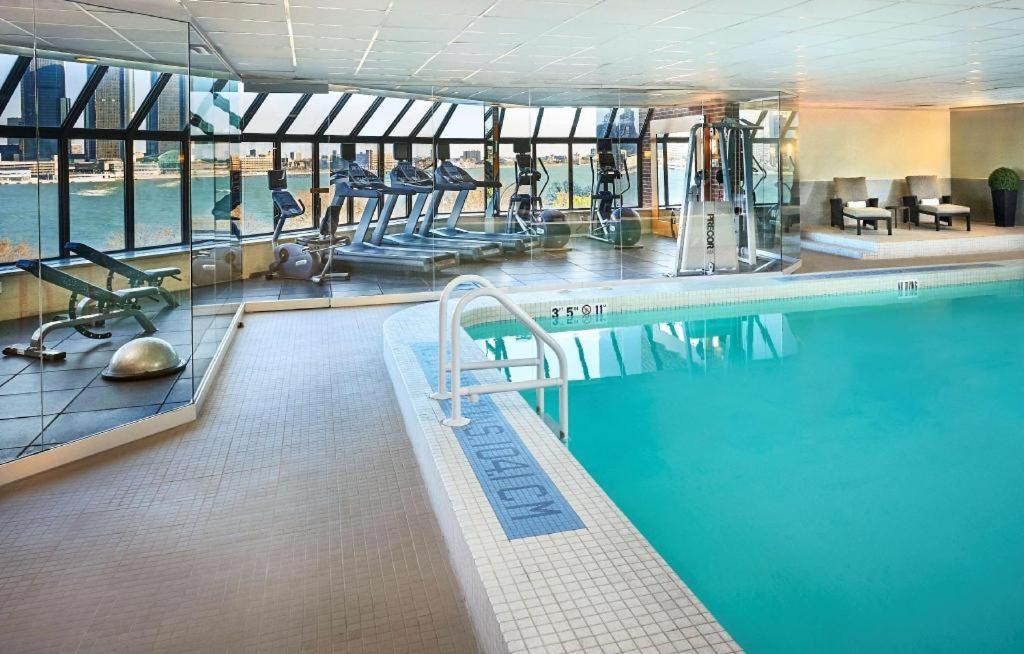 Best Western Plus Waterfront Hotel Windsor Esterno foto