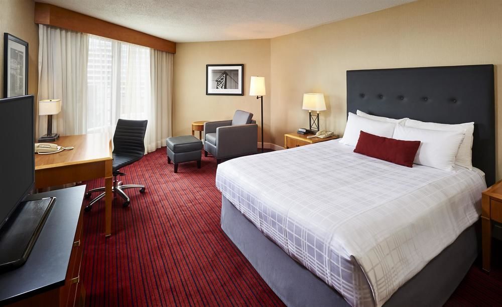 Best Western Plus Waterfront Hotel Windsor Esterno foto