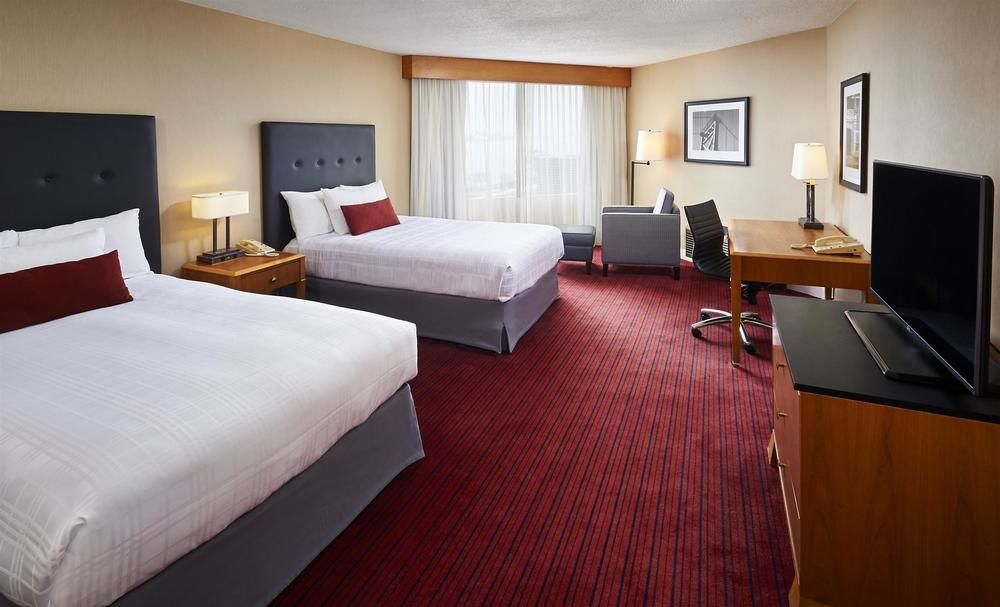 Best Western Plus Waterfront Hotel Windsor Esterno foto